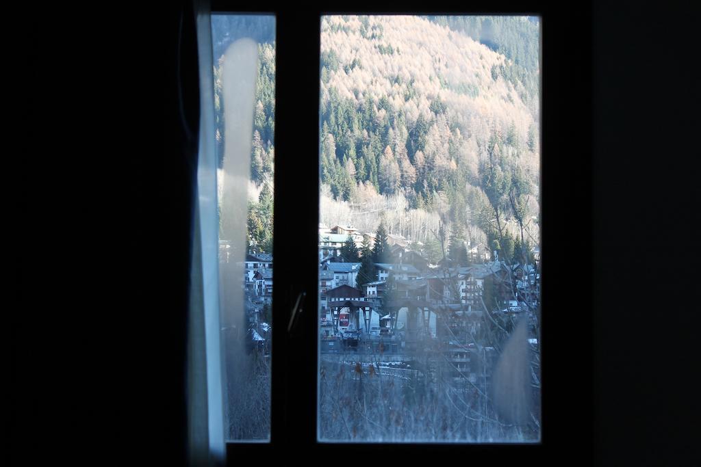 Hotel De La Telecabine Courmayeur Exteriér fotografie